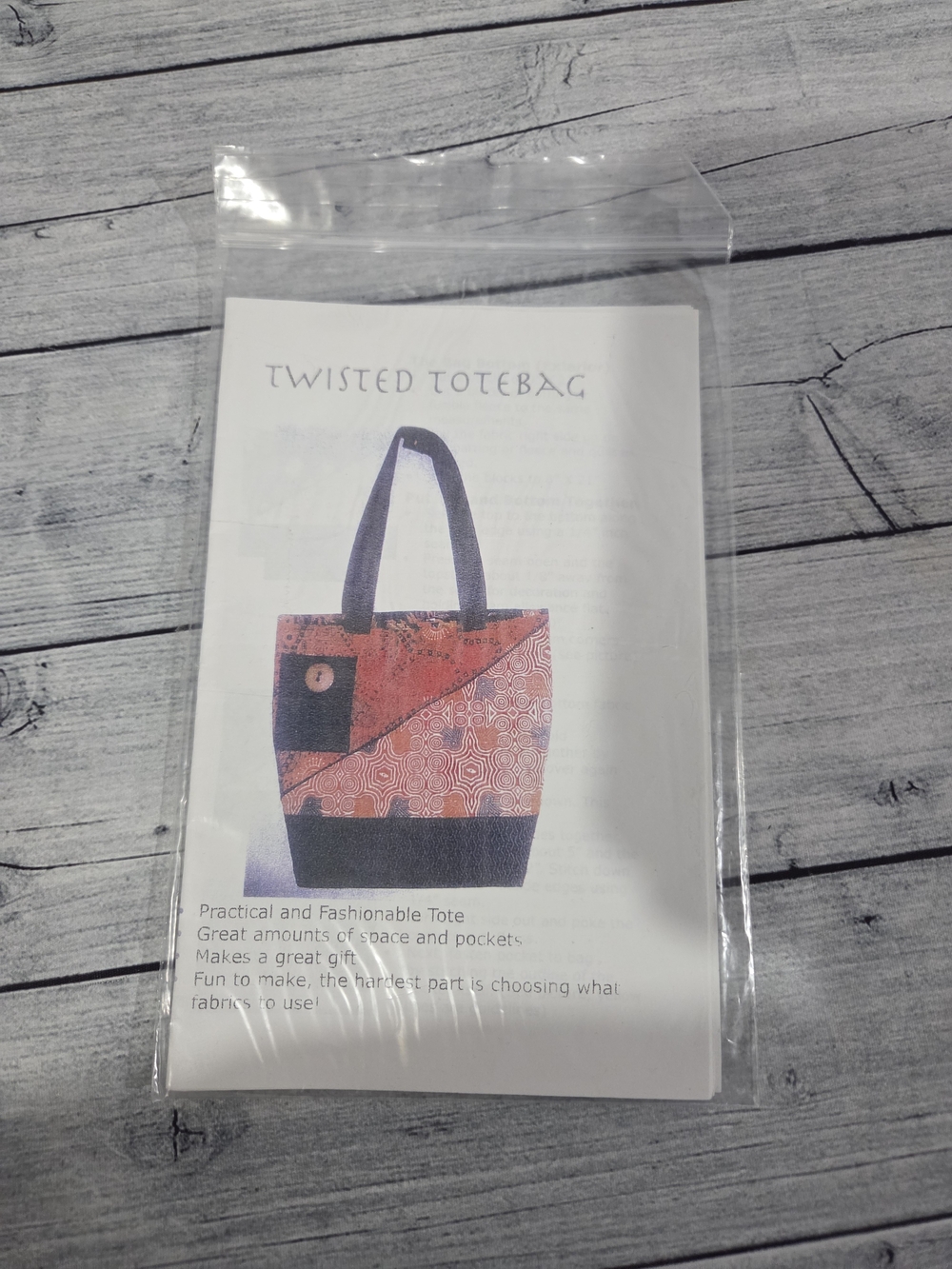 Twisted Tote Bag Sewing Pattern